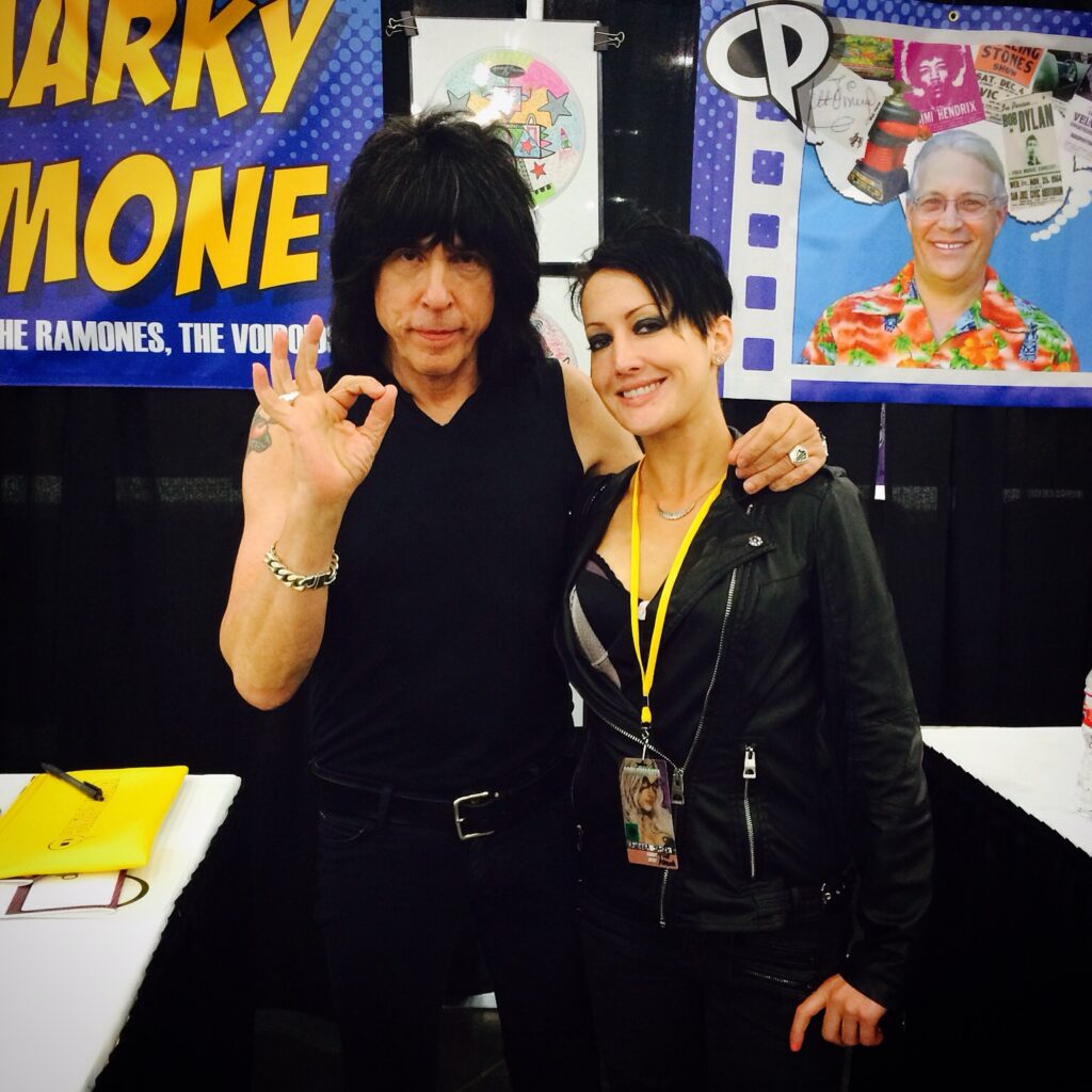 Andreka meeting Marky Romone at Comicpalooza