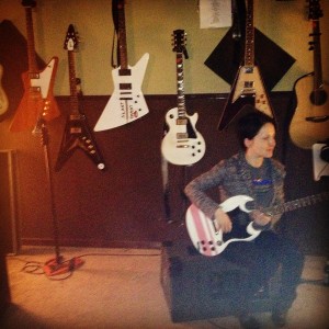 13 - Andreka workin out the solos in the studio